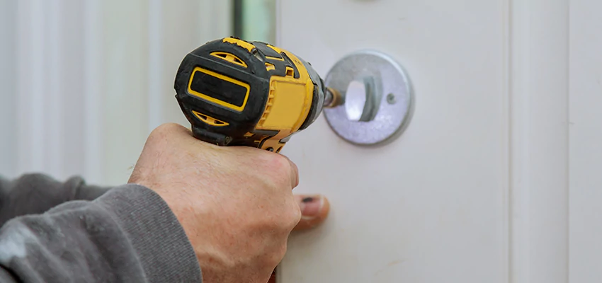 Street Locksmith For Smart Lock Repair in Santa Paula, CA
